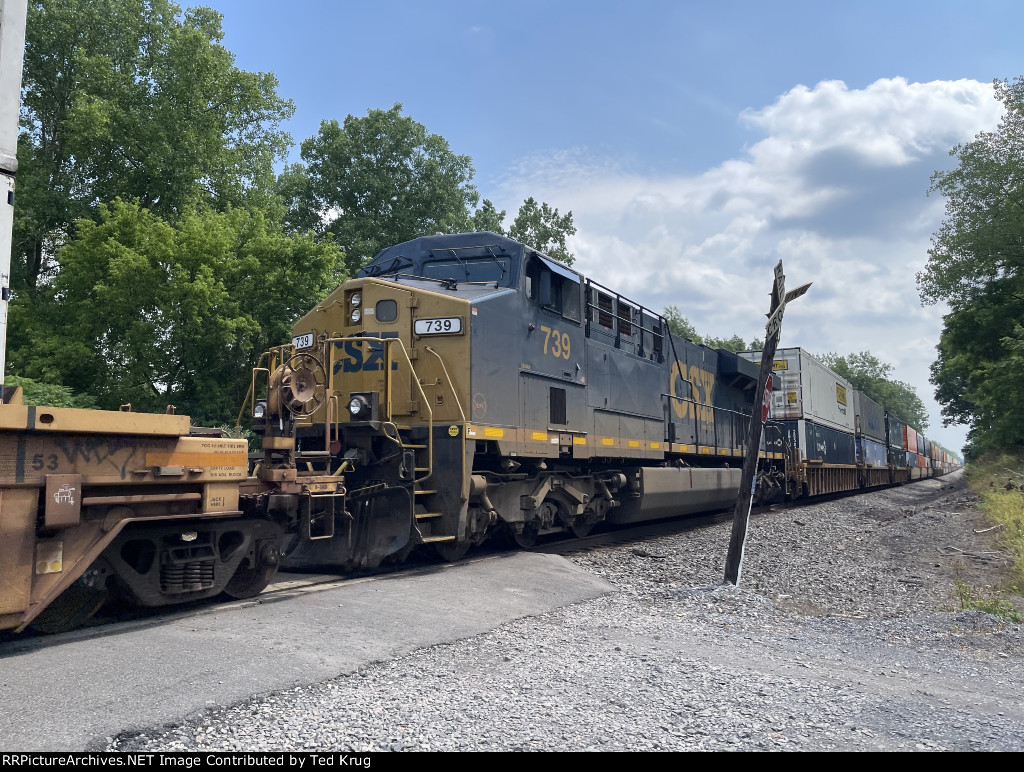 CSX 739